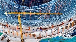 马拉松——2025重庆女子半程马拉松开跑