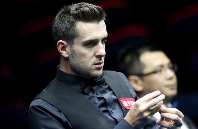 他经常通过 他经常通过