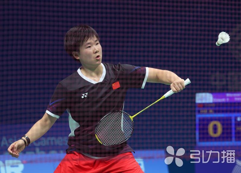 中展现出不 中展现出不